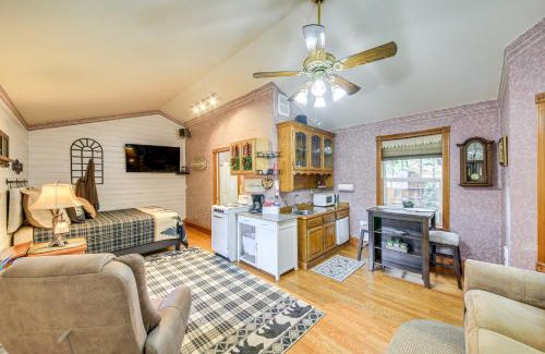 Libby Apartment | Homey Pet-Friendly Libby Cottage with Yard by Creek!