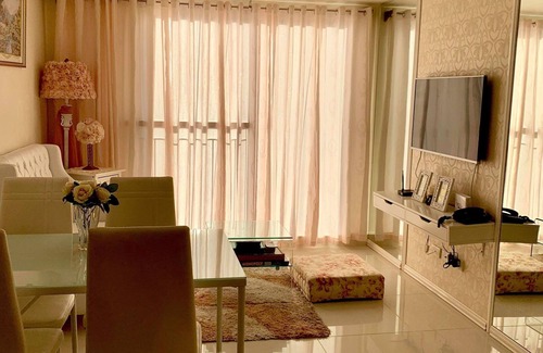 Amadeo Condo | Homey Staycation Tagaytay