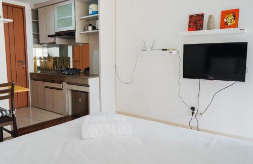 Depok Apartment | Homey Studio Apartment at Margonda Residence 3 By Travelio