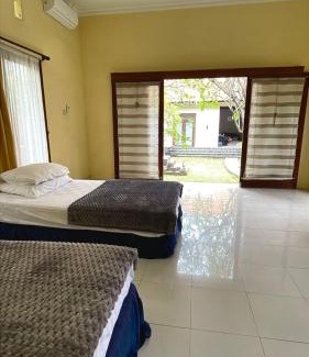 Bondalem Cabin | Homey Villa- 5 mins to the Beach at Bondalem Tejakula