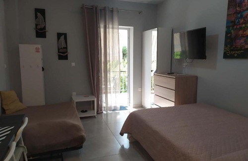 Porto Rafti Apartment | Homeyfeel Stay Sea 1 - Modern studio next to the sea!