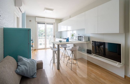 Foggetta Apartment | Homiday - Residence I Gabbiani - Interior 1, Three-room apartment Livrea