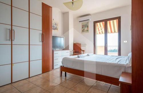 Pineto Villa | Homiday - Villa Mila