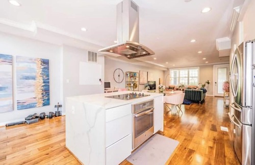 Brightwood Park Apartment | Homie 2BR w/1.5BA Home with Patio & Deck in NW DC