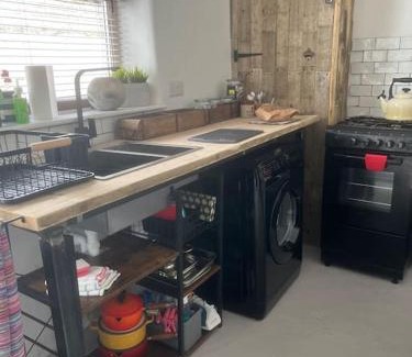 Westleigh House | Honestone Street hideaway in blissful Bideford