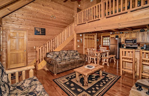 Sevierville Cabin | Honey Bear Hideaway: Wooded views! Game Room, Hot Tub, Top Amenities, close to area Attractions!