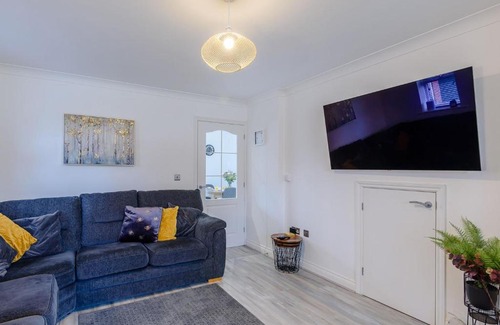 Woodhall Spa House | Honey Bee House