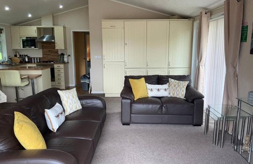 Wisbech Apartment | Honey Bee Lodge