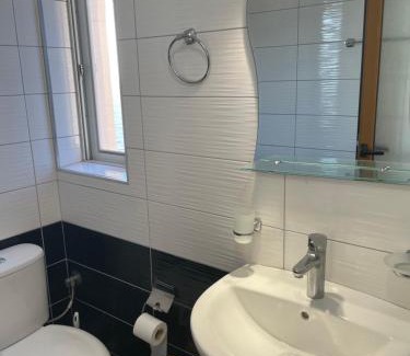 Sarande House | Honey Guesthouse