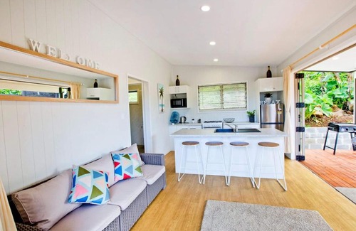 Arorangi House | Honey Rose Retreat - Rarotonga