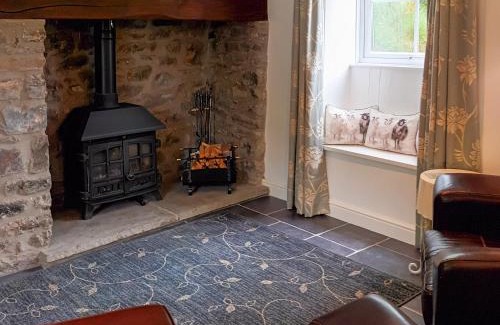 Upton Cheyney House | Honeymead Cottage