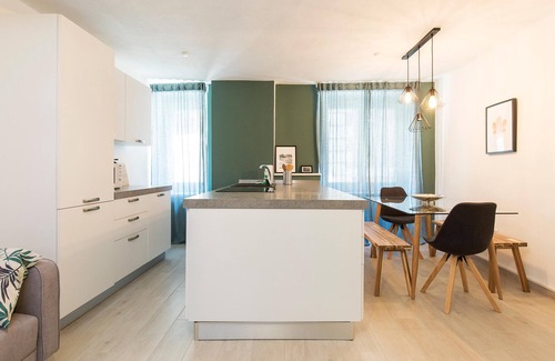 Morcote Apartment | Honeymoon