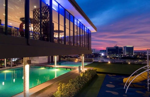 Bunga Paya Pantai Apartment | Honeymoon Haven-5 min to Jonker Street