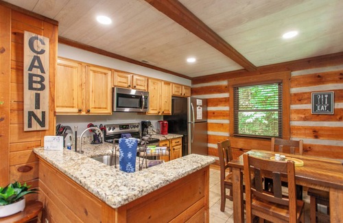 Bryson City Cabin | Honeymoon Hideaway- Affordable Honeymoon Cabin