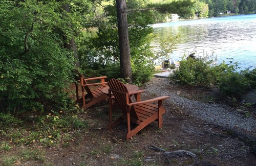 Williston Apartment | Honeymooners/Getaway Studio on Lovely Lake Iroquois near Burlington