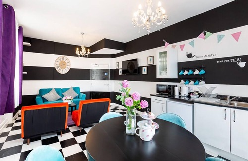 Newcastle-upon-Tyne Apartment | Honeypot House