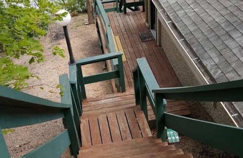 Lake Ozark House | Honeysuckle-bachelor/bachelorette parties welcome!