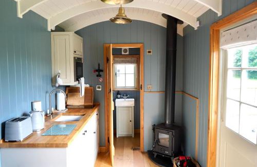Staple Hill Apartment | Honeysuckle Hut