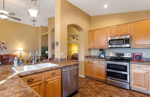 Gold Canyon House | Honeysuckle Oasis