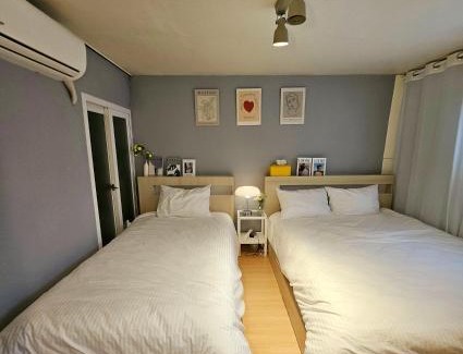 Yeonnam-dong House | Hongdae -홍대 Yellow Stay Guest House 3rooms