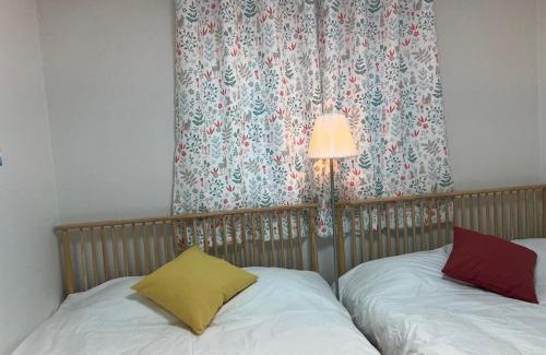 Seogang-dong Apartment | Hongdae 1 minute Hongik University Station 10 minutes Hongdae Street 5 minutes Spacious living room 141m2 Cozy space 2bathroom
