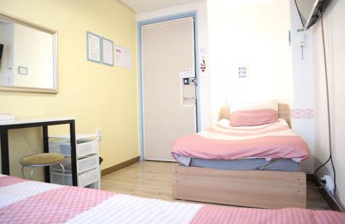 Mapo House | Hongdae Style Guesthouse