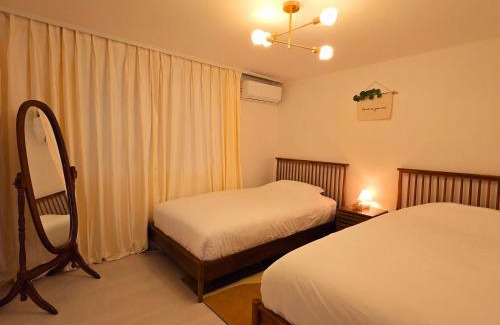 Seogyo-dong Bed & Breakfast | Hongdae Style