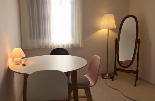 Seogyo-dong Bed & Breakfast | Hongdae Style