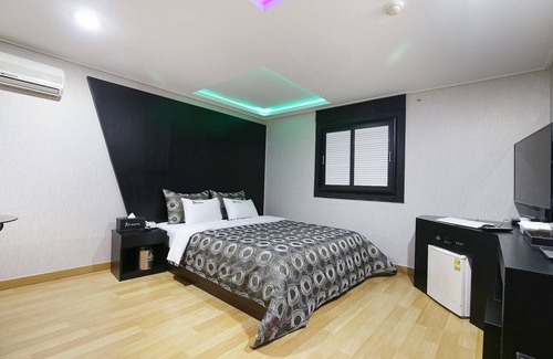 Hongseong Hotel | Hongsung Jun