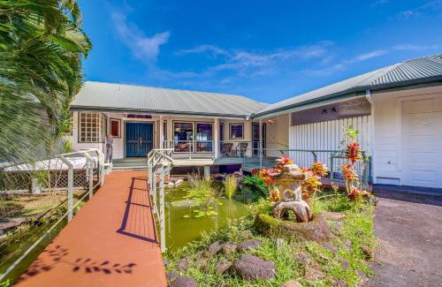 Honomu House | Honomu Home with Screened Lanai and Ocean Views!