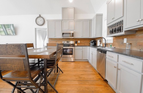 Little Kowaliga House | Hook, Line, and Leisure!