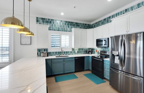 Navarre Beach House | Hook, Wine, and Sinker Luxurious 4 bedroom Townhome!