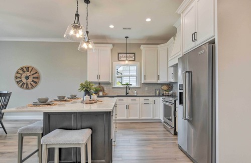 Norwood House | ‘Hooked on Tillery’ Norwood Escape w/ Pier!