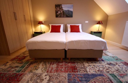 Chatelain Bed & Breakfast | Hooome
