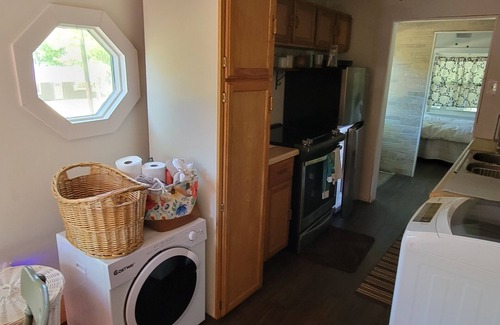 Gladwin Cottage | Hoots Nest casual cottage -private firepit nights, close to small towns & lakes!