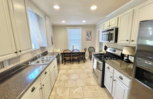 Bessemer House | Hoover~Tuscaloosa~UAB~Right off 459~CharMing~SaFe~FaMily-Pet Friendly HoMe!