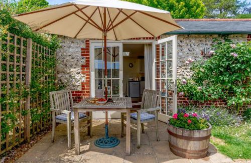 East Dean and Friston House | Hop Cottage
