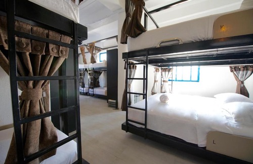 Coron Town Proper Hostel | Hop Hostel