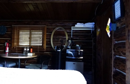 Hope Cabin | Hope Alaska's Bear Creek Lodge