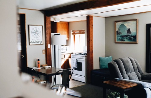 Hope Cabin | Hope Alaska's Bear Creek Lodge