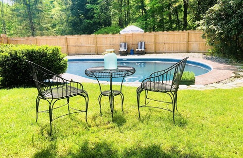 Hopewell Junction House | Hopewell Haven w/heated pool and hot tub