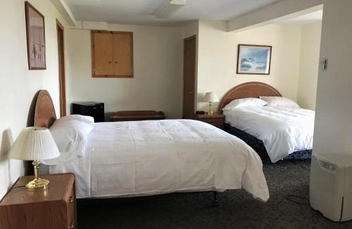 Hopewell Cape Hotel | Hopewell Rocks Motel & Country Inn