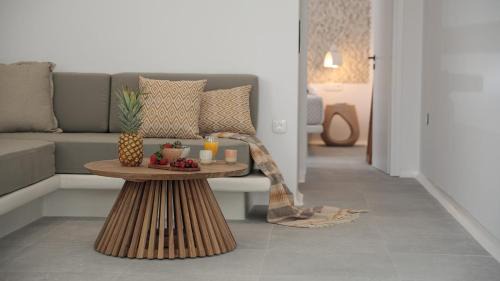 Naxos Apartment | Hora Seaside Suites