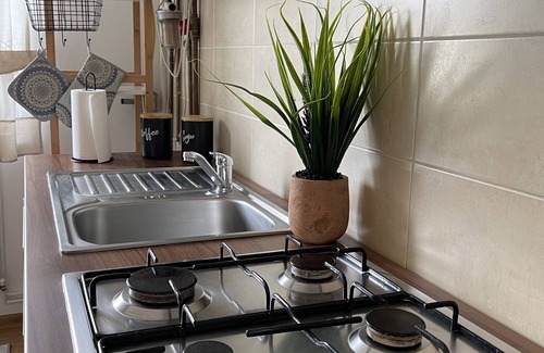 Timisoara Apartment | Horizon Apartment - Cozy apartment in Timisoara with WiFi and AC