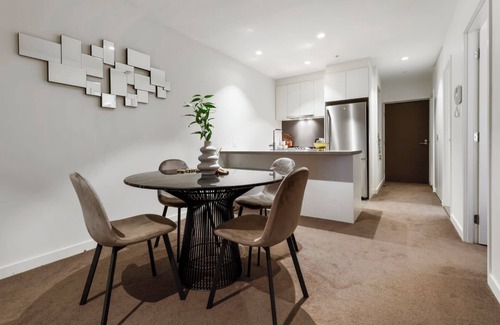 Southbank Apartment | Horizon Haven in Southbank