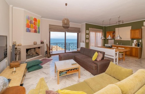 Koroni Apartment | Horizon House