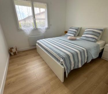 Sainte-Eulalie-en-Born House | Horizon Ocean