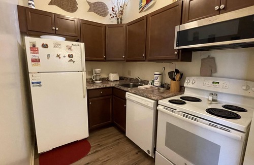 West Panama City Beach Condo | Horizon South 12C4: 1 BR/1 BA condo in Panama City Beach, Sleeps 6