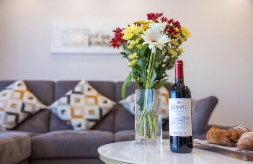 Bugibba Apartment | HORIZON SUITES by the Sea