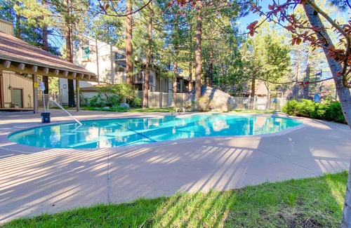 Mammoth Lakes Condo | Horizons 4 | Pool & Hot Tub Access!